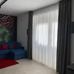 Apartament Omar's Nest