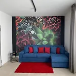 Apartament Omar's Nest