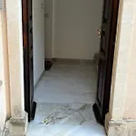Apartament Omar's Nest