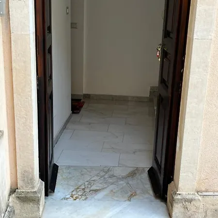 Διαμέρισμα Omar's Nest