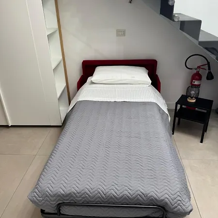 Omar's Nest * Κατάνια